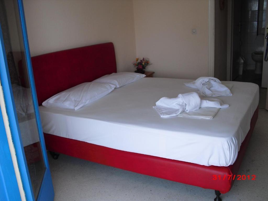 Kangaroo Hotel Moles Kalyves Rum bild
