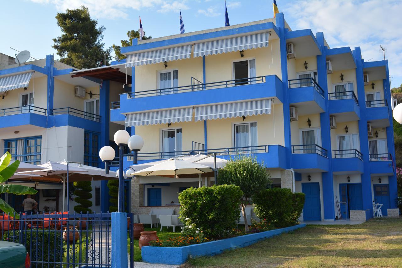 Kangaroo Hotel Moles Kalyves Exteriör bild